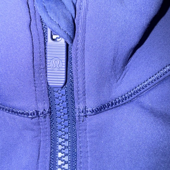 Lululemon Front & Centre Jacket in Stony Grape Size 8 - Picture 7 of 8